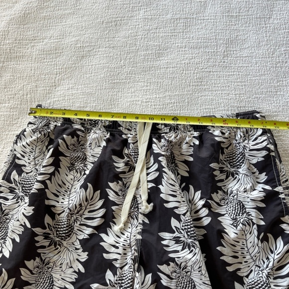 Tommy Bahama Relax swim shorts bathing suit trunks lined floral tropical Size XL - Picture 4 of 15
